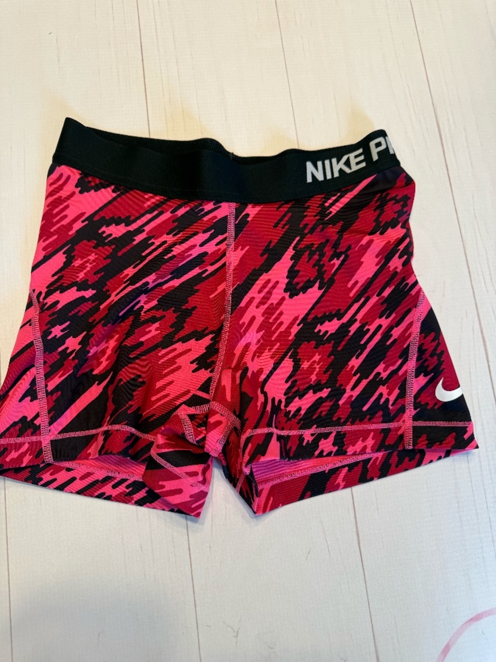 Nike Pro Pink abstract pattern Size S
